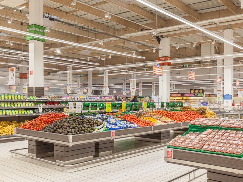 Univers Retail &amp; Commerces 